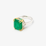 1.Emerald Tria Ring